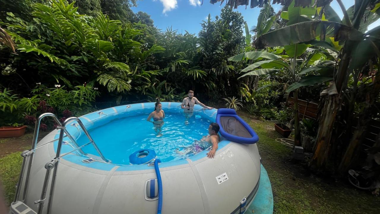 Fare Honu Cook'S Bay Moorea Luaran gambar