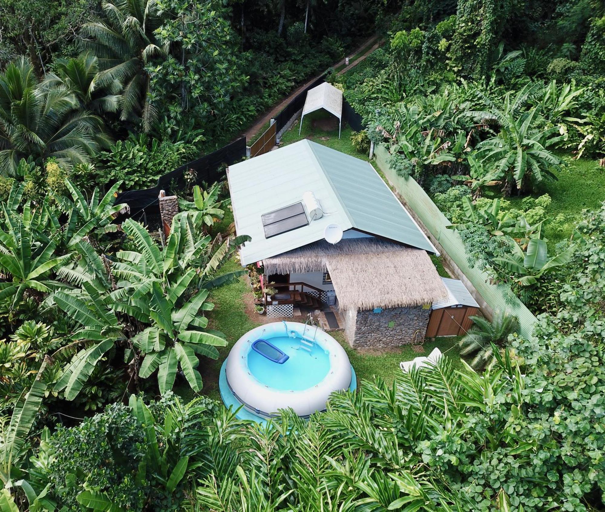 Fare Honu Cook'S Bay Moorea Luaran gambar